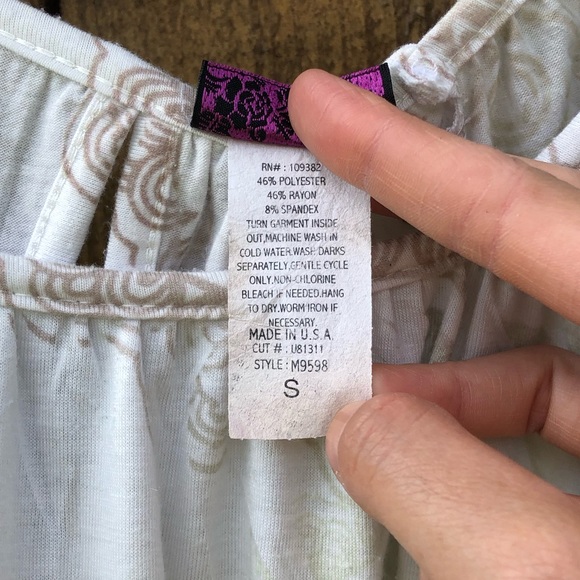 Sale! Printed Top - Picture 3 of 5